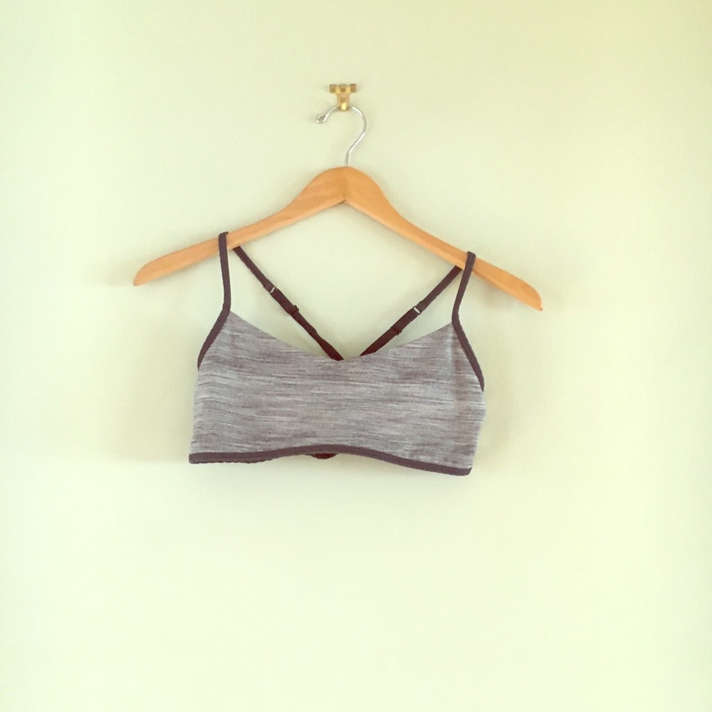 lululemon grey pattern bra (size 8)